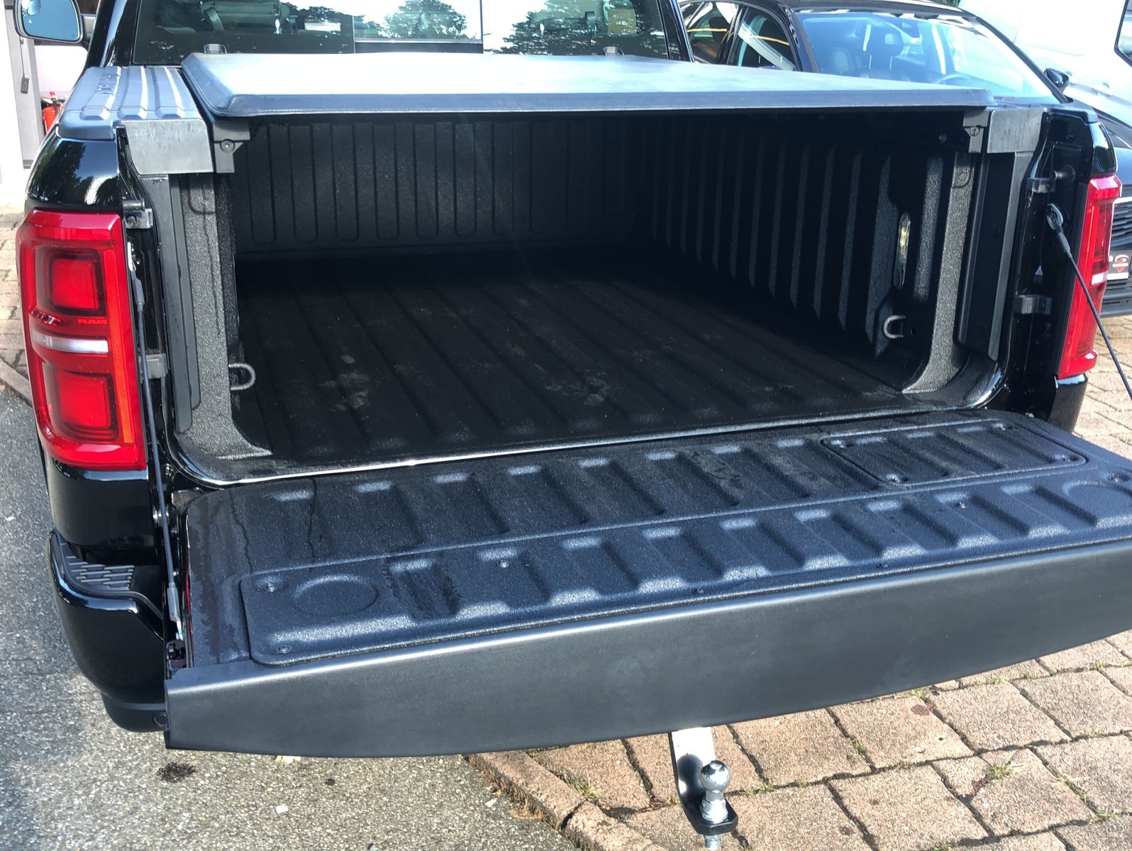 Fahrzeugabbildung Dodge RAM 1500 Limited Night 3,0 540 PS | Pano | 360°