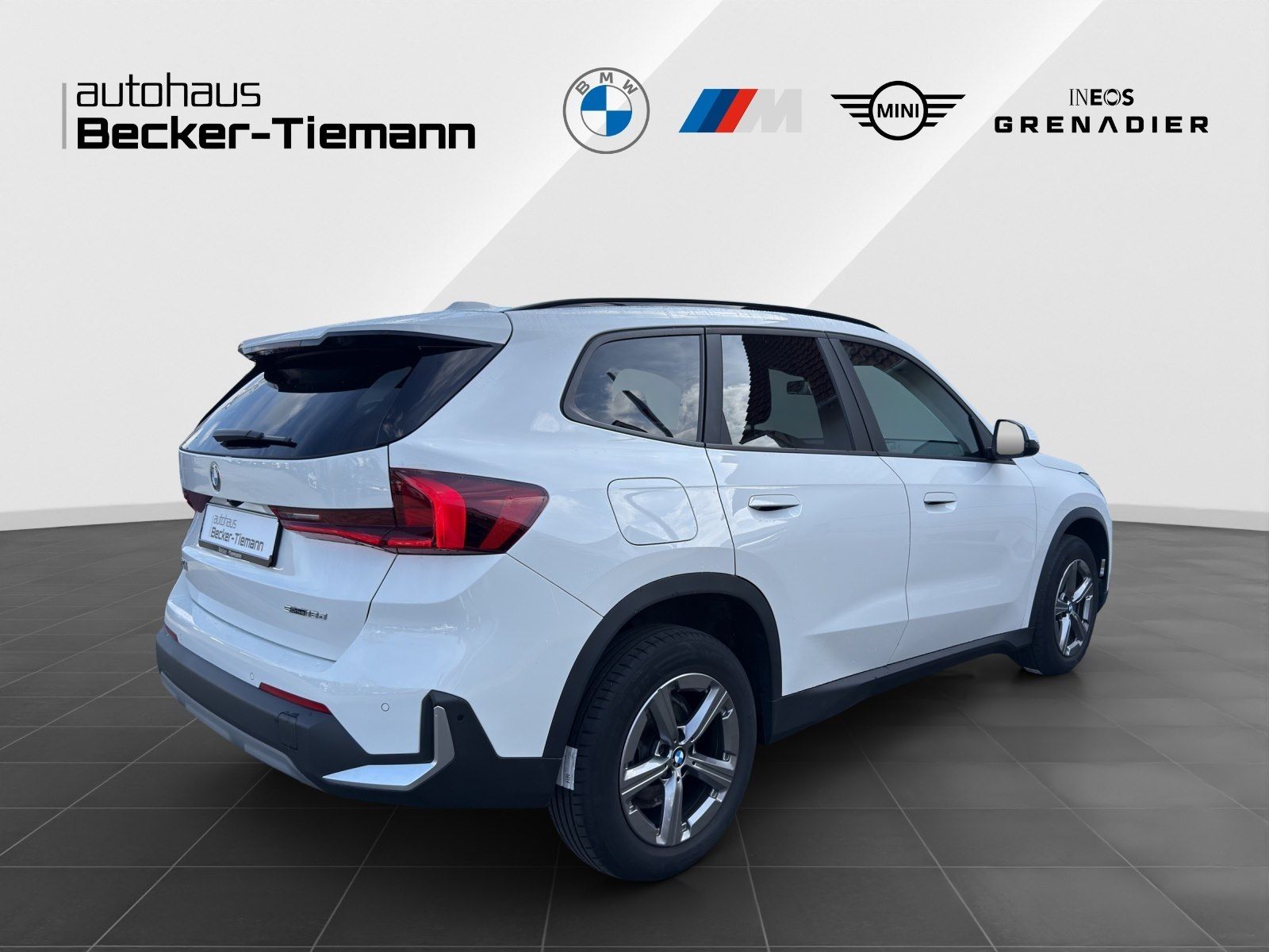 BMW X1 sDrive18d NAVI*AHK*M SPORT LENKRAD*KAMERA*DRI foto 6