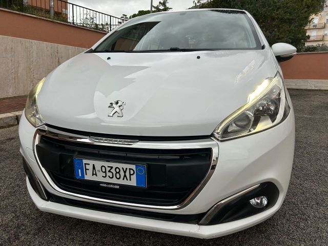 Peugeot 208 PureTech ideale per neo patentati