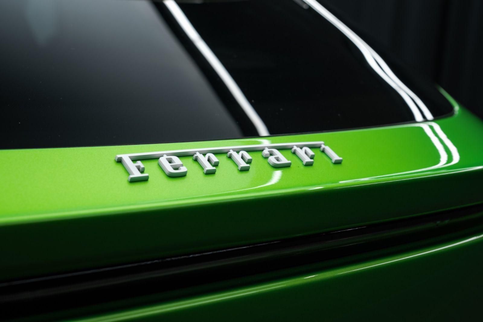 Fahrzeugabbildung Ferrari Purosangue V12 FULL CARBON/LIFT/MASSAGE/STOCK