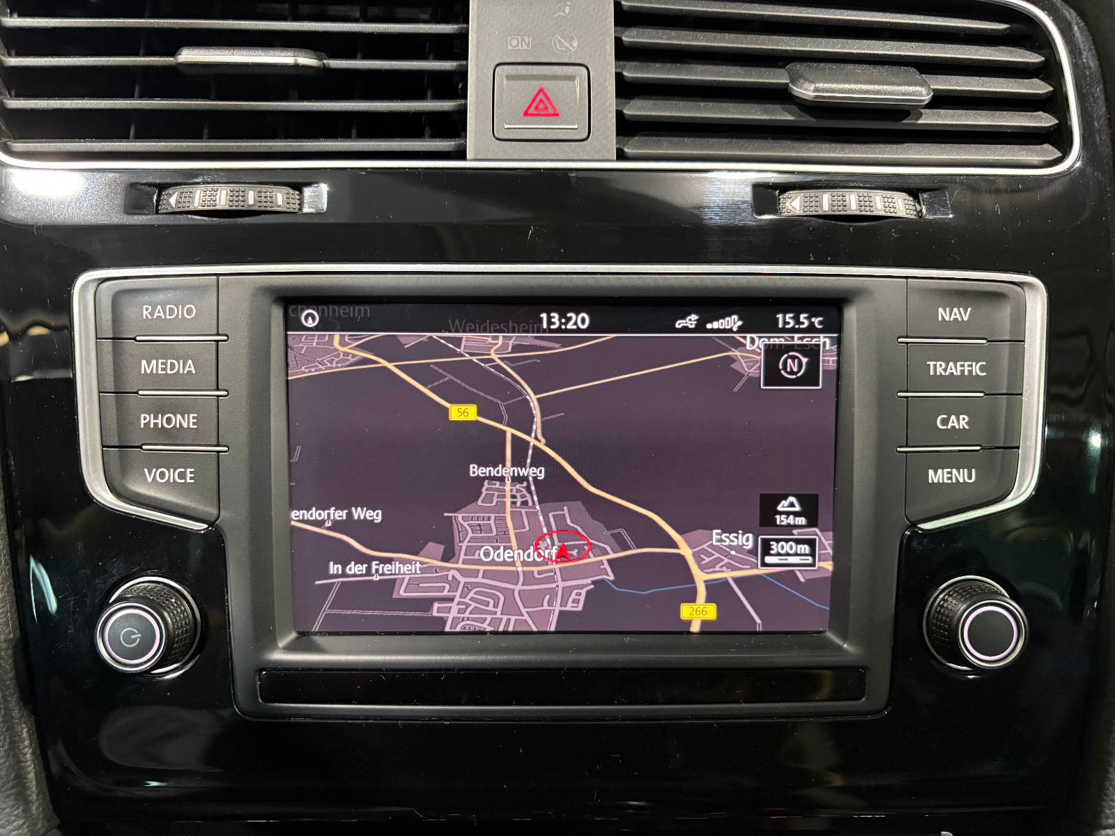 Fahrzeugabbildung Volkswagen Golf VII Lim. Allstar BMT/NAVI/PDC/SHZ/KLIMA/