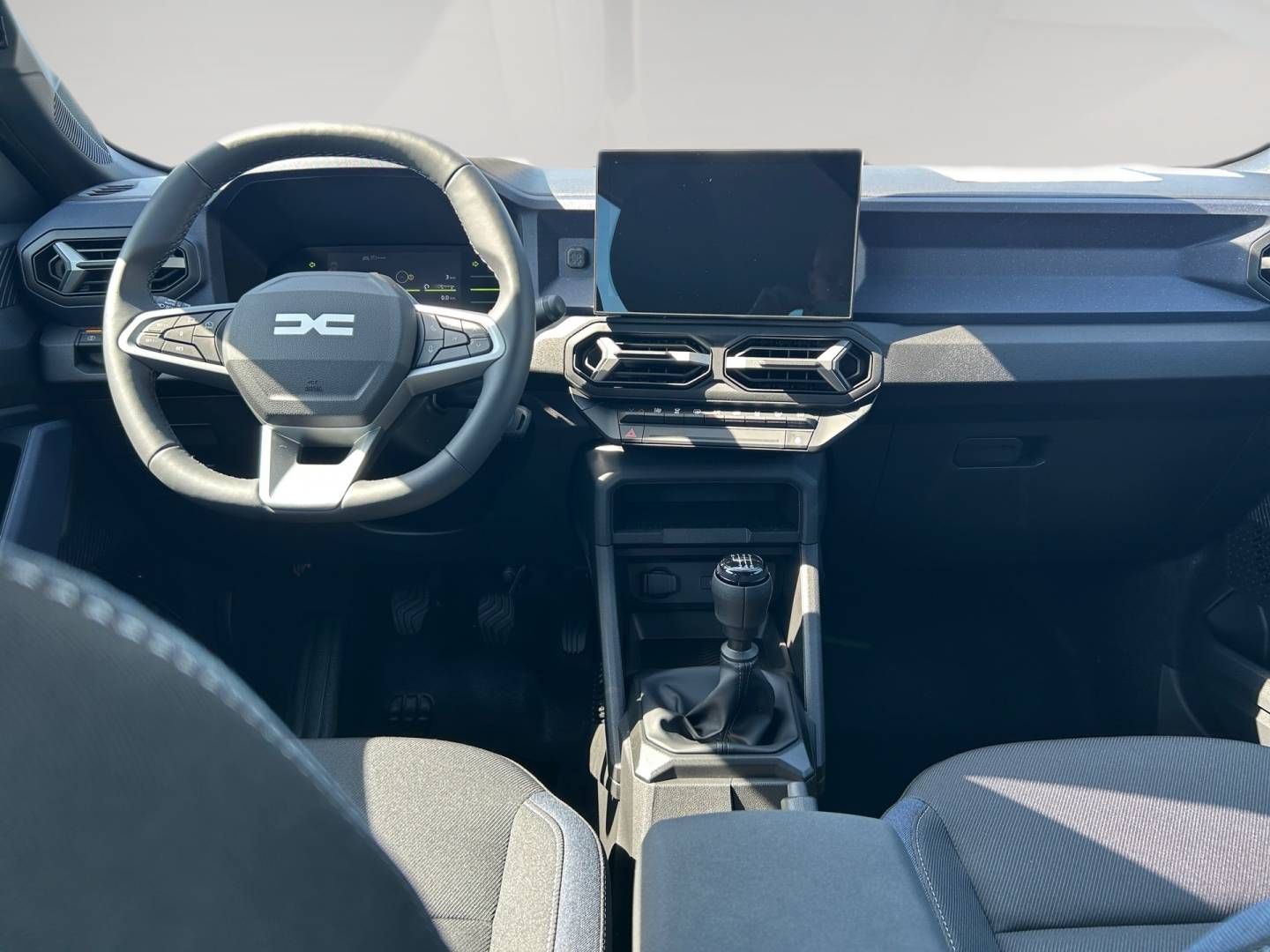 Fahrzeugabbildung Dacia Duster Expression mild hybrid 140