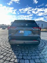 Toyota RAV 4 2.5 Hybrid Auto - - Toyota RAV 4 mit Benzin-Antrieb: Automatik