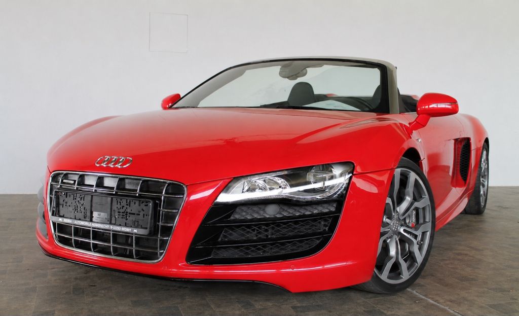 Audi R8