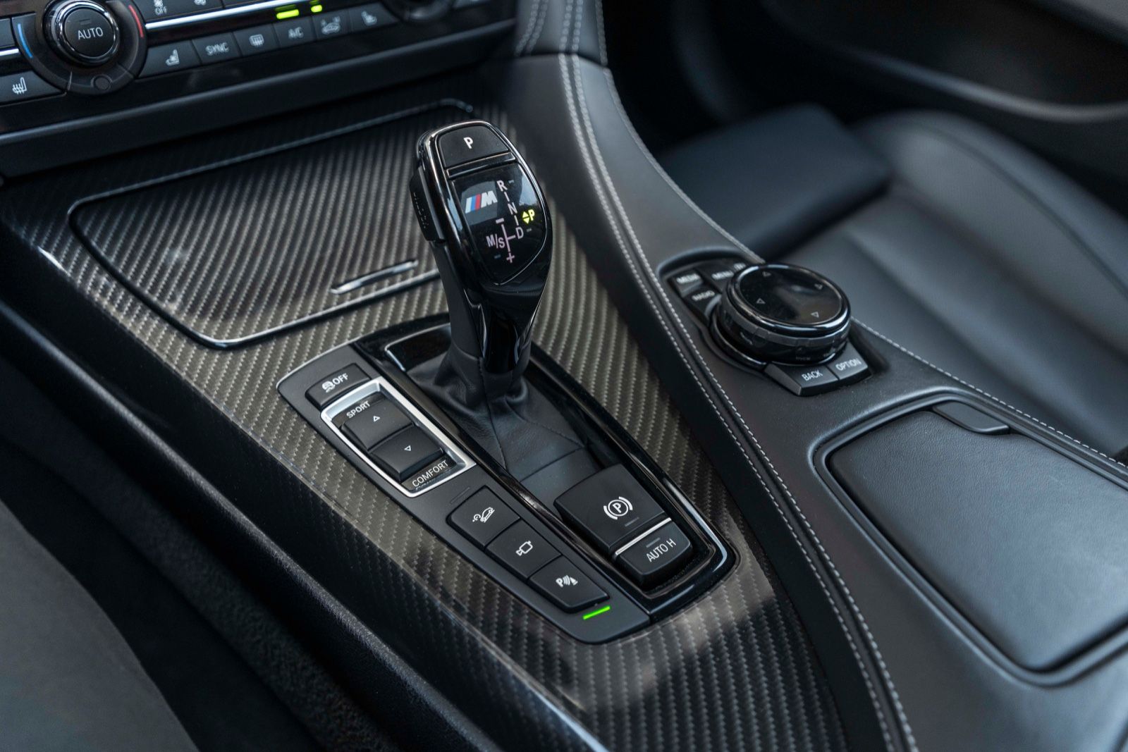 Fahrzeugabbildung BMW 640i xDrive GC M-SPORTPAKET HUD LED H&K