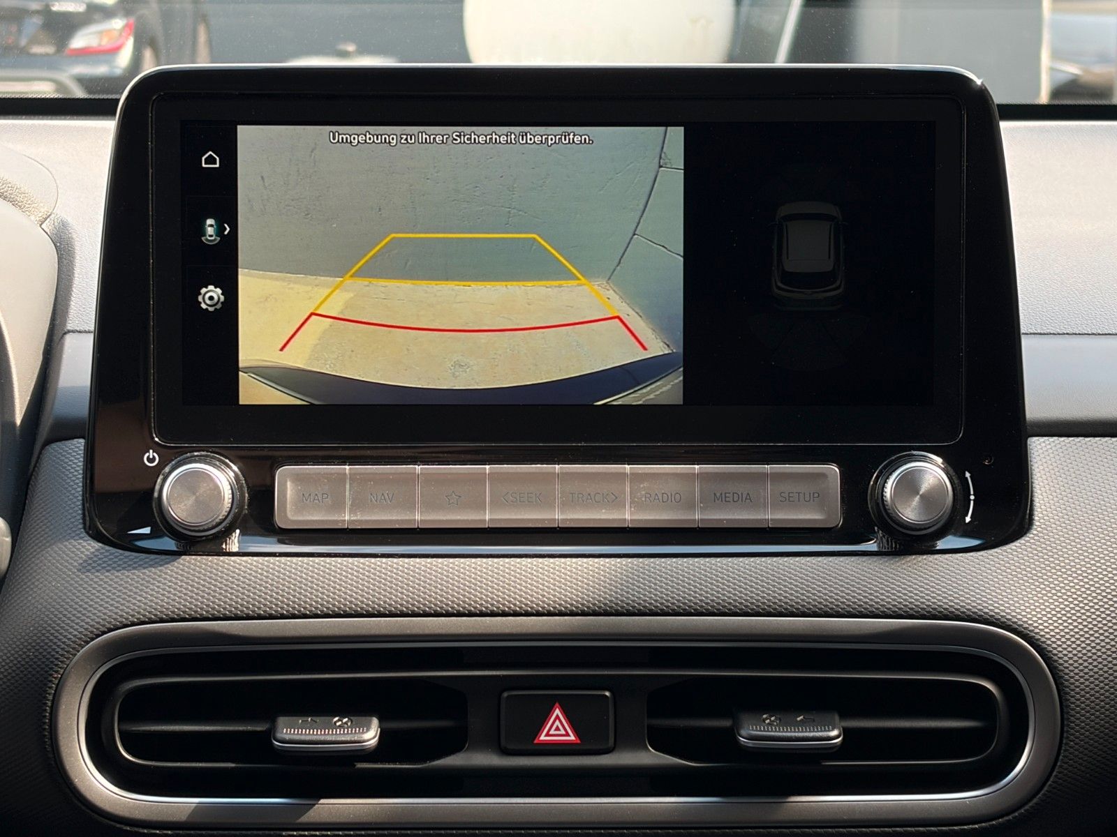 Fahrzeugabbildung Hyundai KONA E Trend NAV LHZ LKA LFA ACC KRELL CarPlay