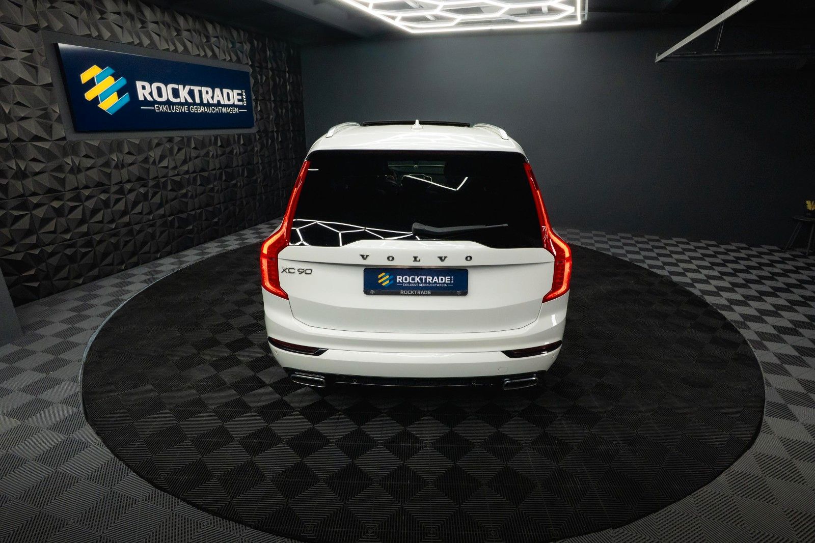 Fahrzeugabbildung Volvo XC90 R Design AWD Night-Paket | ACC | PANO | LED