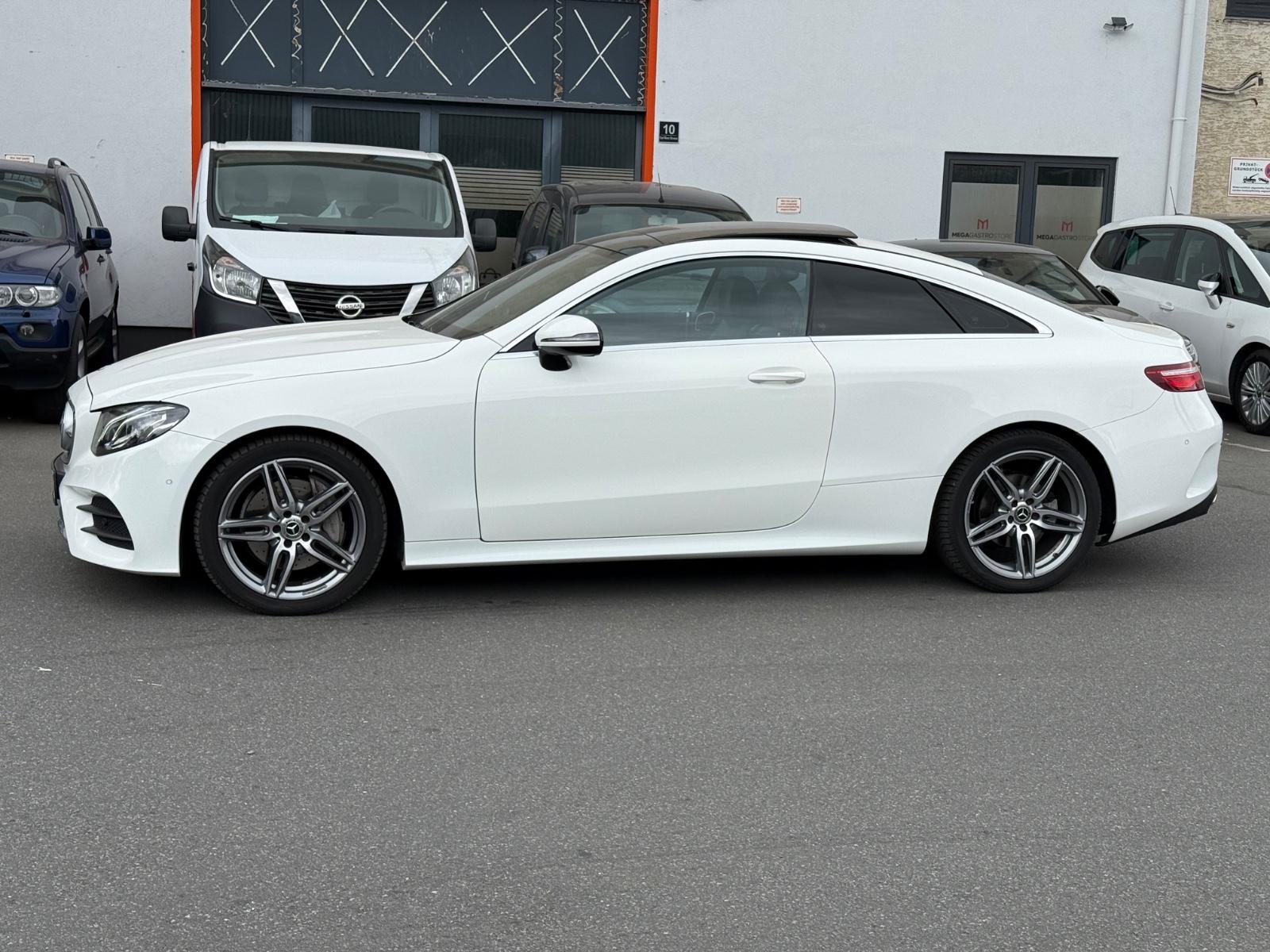 Mercedes-Benz E 220 d Coupe*AMG-Paket*Digital-Tacho*Panorama*