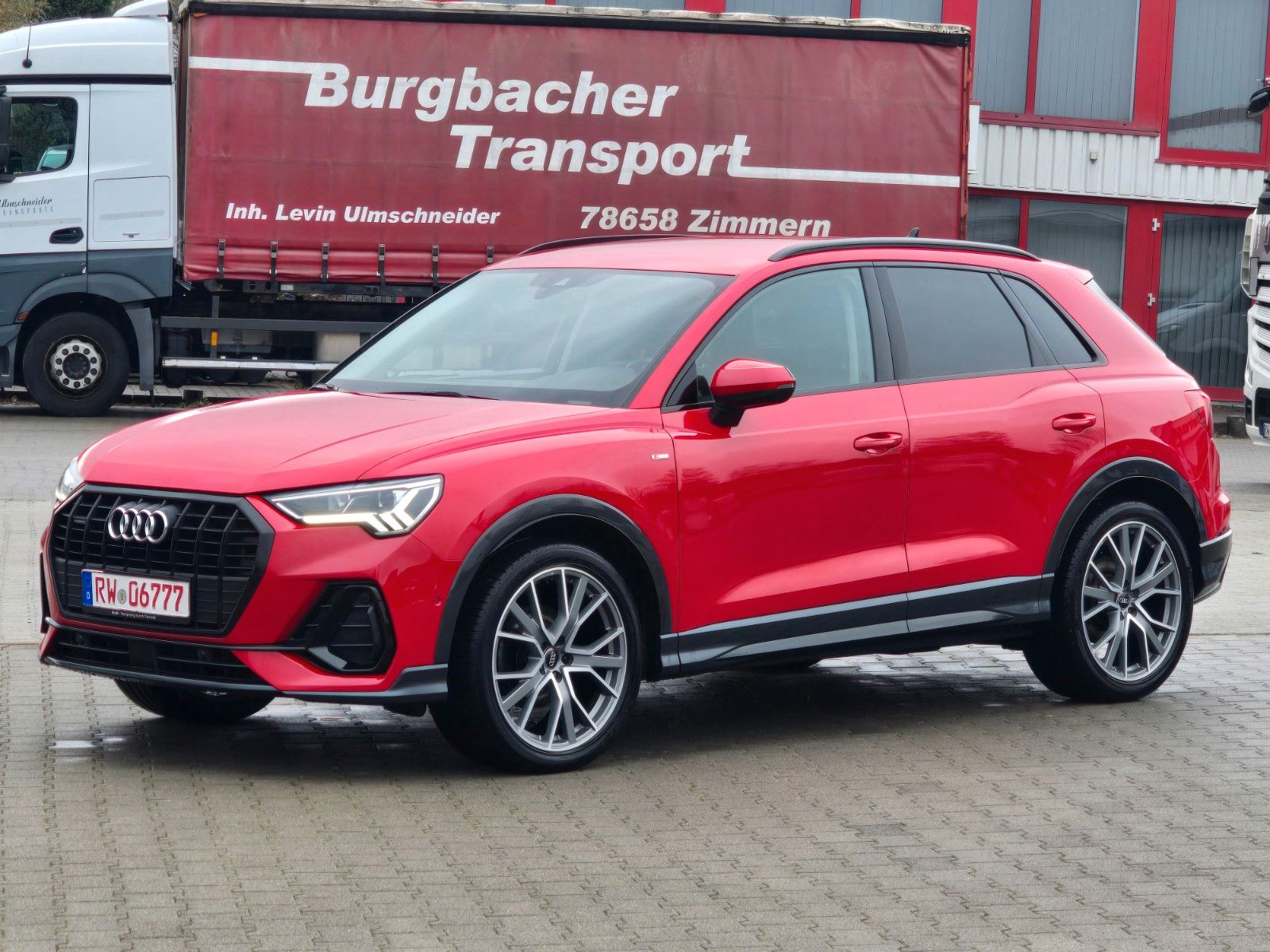 AUDI Q3 35 TDI quattro S-LINE/OPTIK PAKET/LED/NAVI