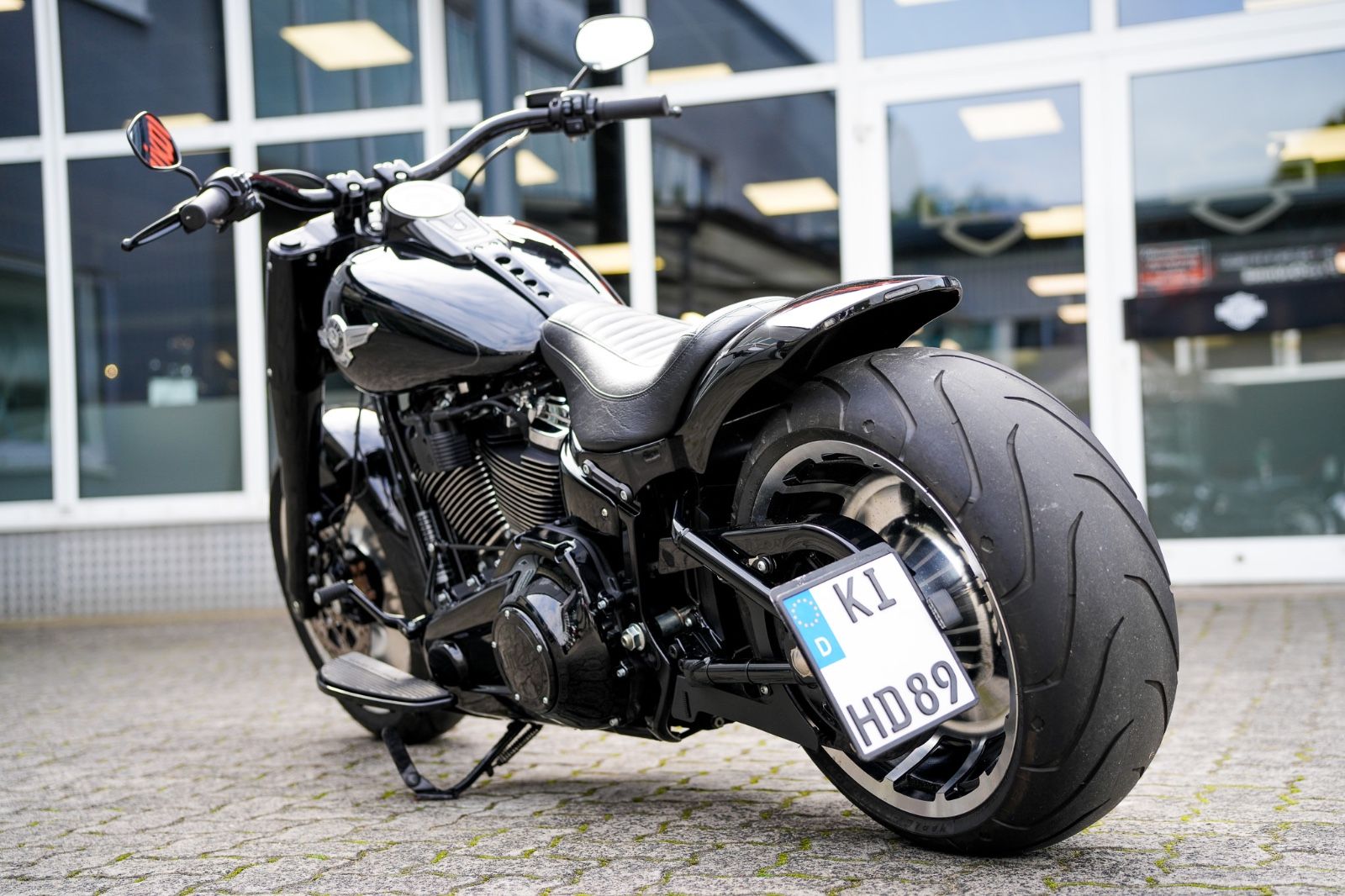 Fahrzeugabbildung Harley-Davidson SOFTAIL FAT BOY FLFBS 114 - JEKILL&HYDE -