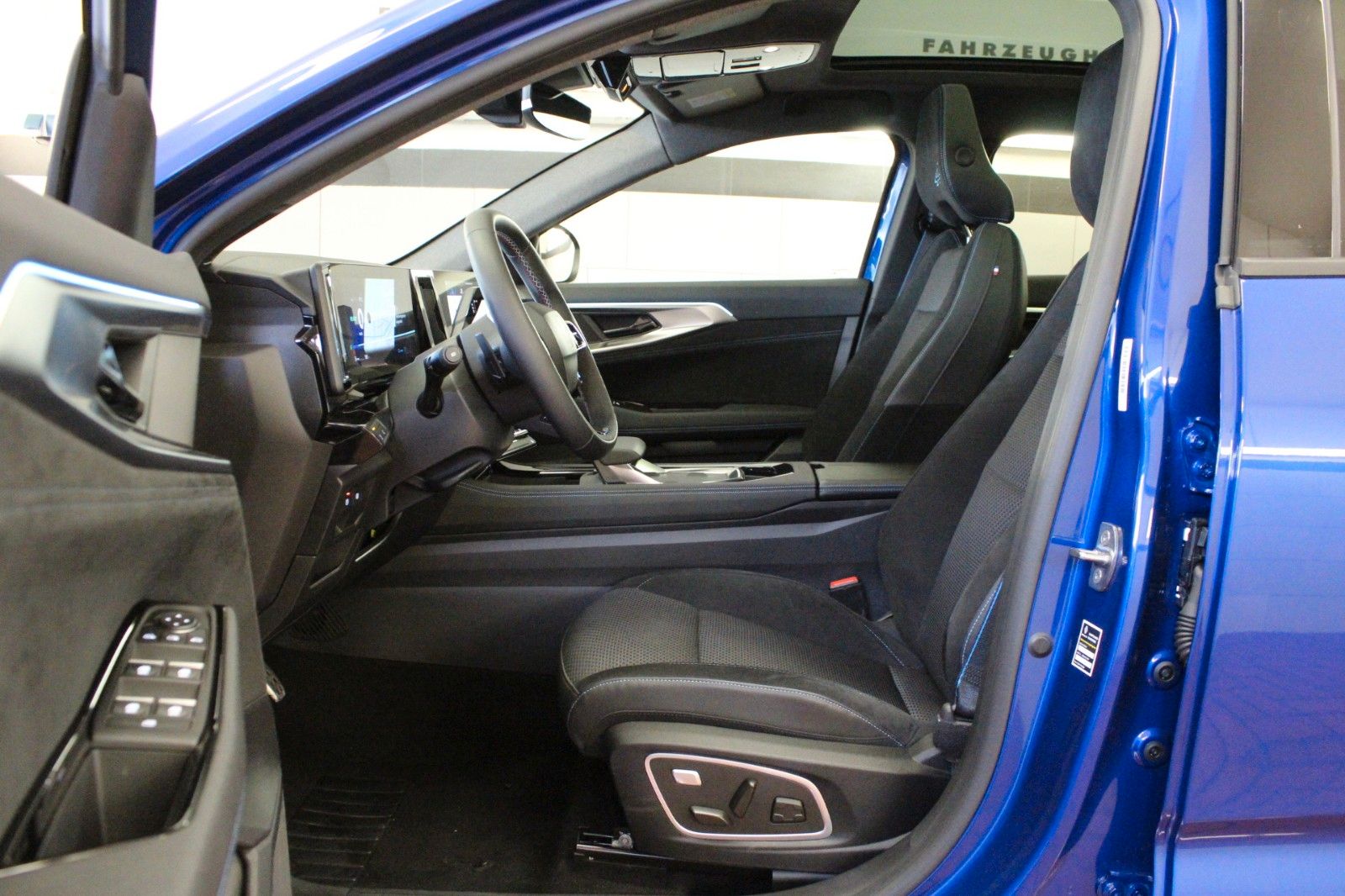 Fahrzeugabbildung Renault Austral E-Tech Full Hybrid 200 Techno Esprit Alp