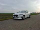 BMW 216i Active Tourer - BMW 216 mit Benzin-Antrieb: Automatik