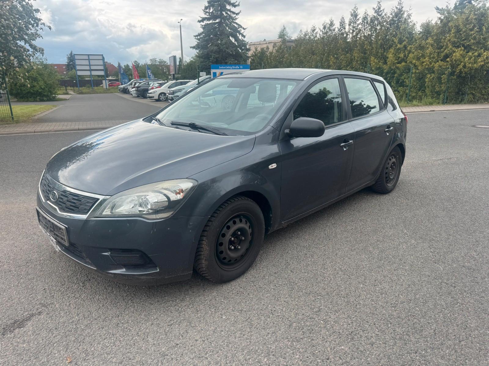 Kia cee'd / Ceed 1.4 CVVT Spirit