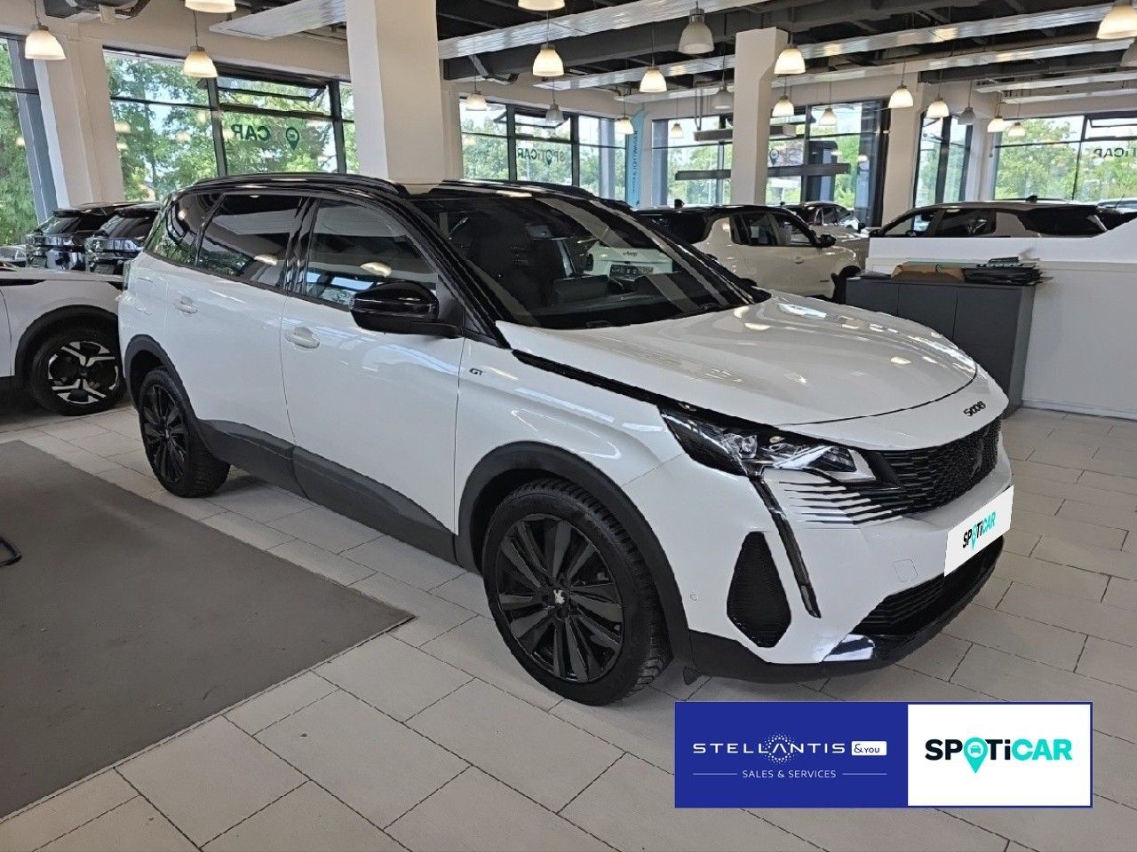 Peugeot 5008 GT 130 HDI EAT PanoDach imagem 3