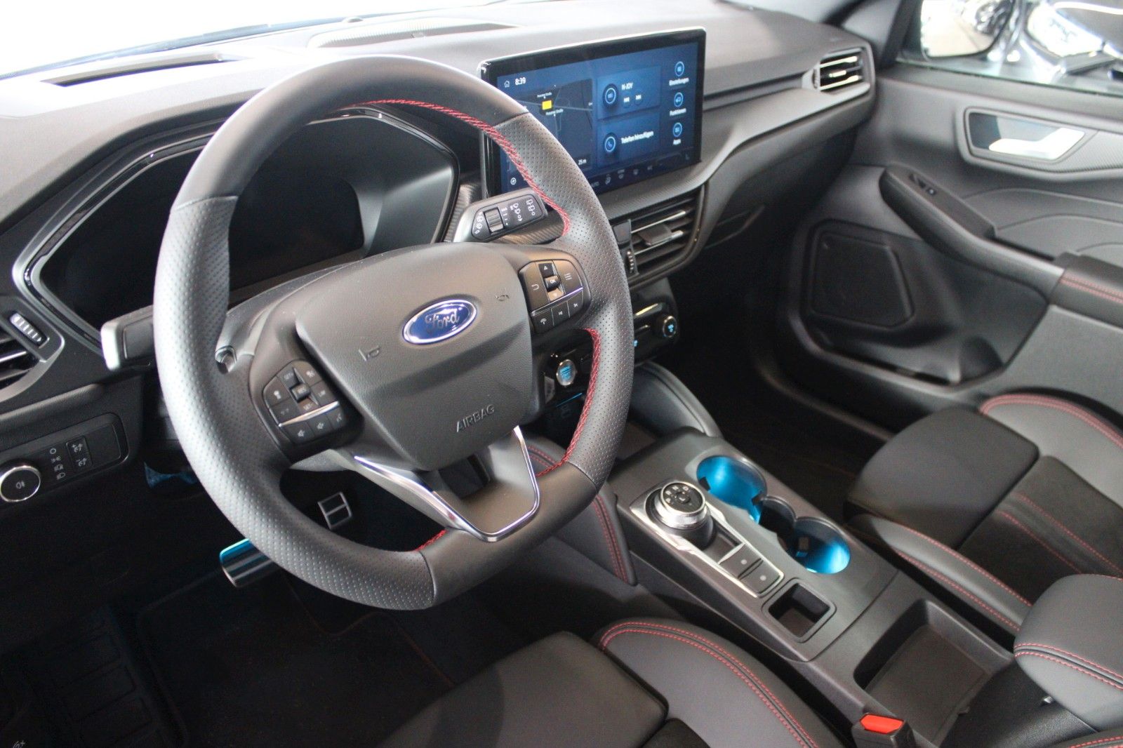 Fahrzeugabbildung Ford Kuga PHEV ST-LINE X NAVI Kamera Winter Paket