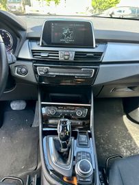 BMW 216 - 11