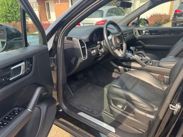 Porsche Cayenne - 10