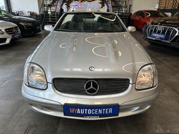 MYAUTOCENTER – Gebraucht- und Jahreswagen mit Werkstattservice in Pfaffenhofen Mercedes-Benz SLK 230 Kompressor ""1.HAND*KLIMA*LEDER*SZHZ*