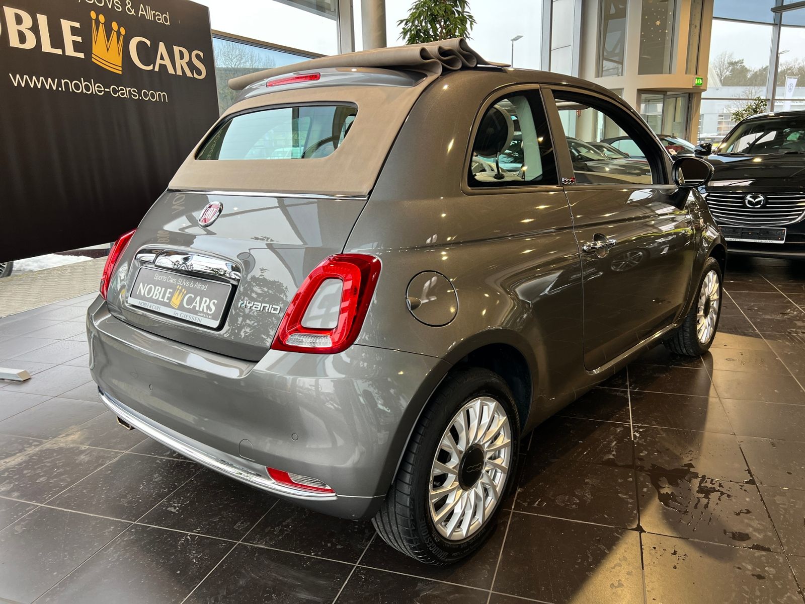Fahrzeugabbildung Fiat 500C Cabrio Lounge KLIMA NAV GRA PDC ALU