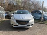 Peugeot 208 Access*Tüv Neu*Klima*Top*1 Hand*Wenig KM* - Peugeot 208 Access mit Benzin-Antrieb