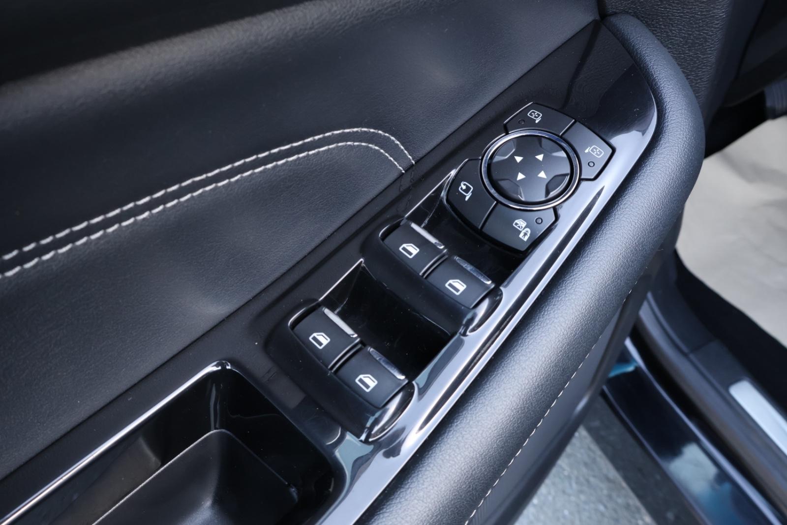 Ford Edge Titanium 4x4 LED/SHZ/NAV/TEMP