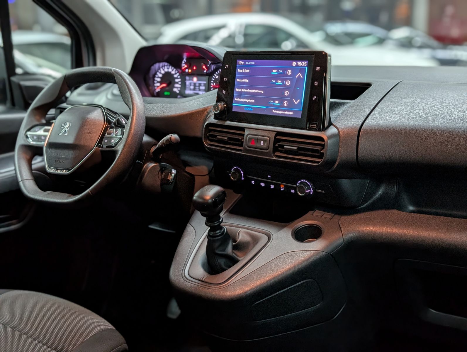 Fahrzeugabbildung Peugeot Rifter L1 Active BlueHDI TEMP PDC KLIMA BLUETOOT