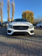 Mercedes-Benz E 300 Coupé/AMG Line/Pano/Ambiente/8-fach bereif - Mercedes-Benz E 300 in Frankfurt (Main)