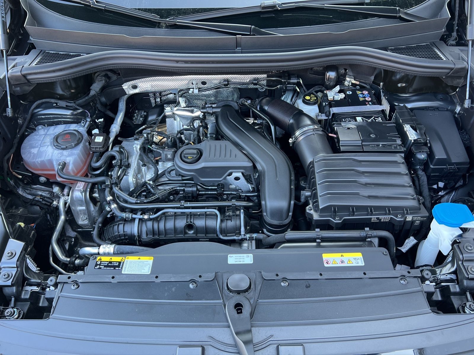 Tiguan Goal 1.5 eTSI DSG AHK*Navi*ACC*LED