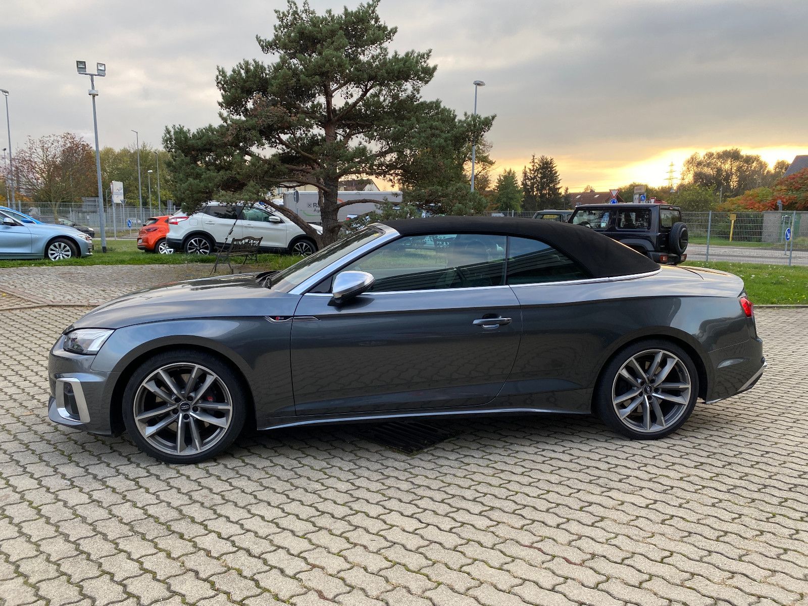 Fahrzeugabbildung Audi S5 Cabrio 3.0 TFSI Quattro MATRIX+360°+HUD+B&O