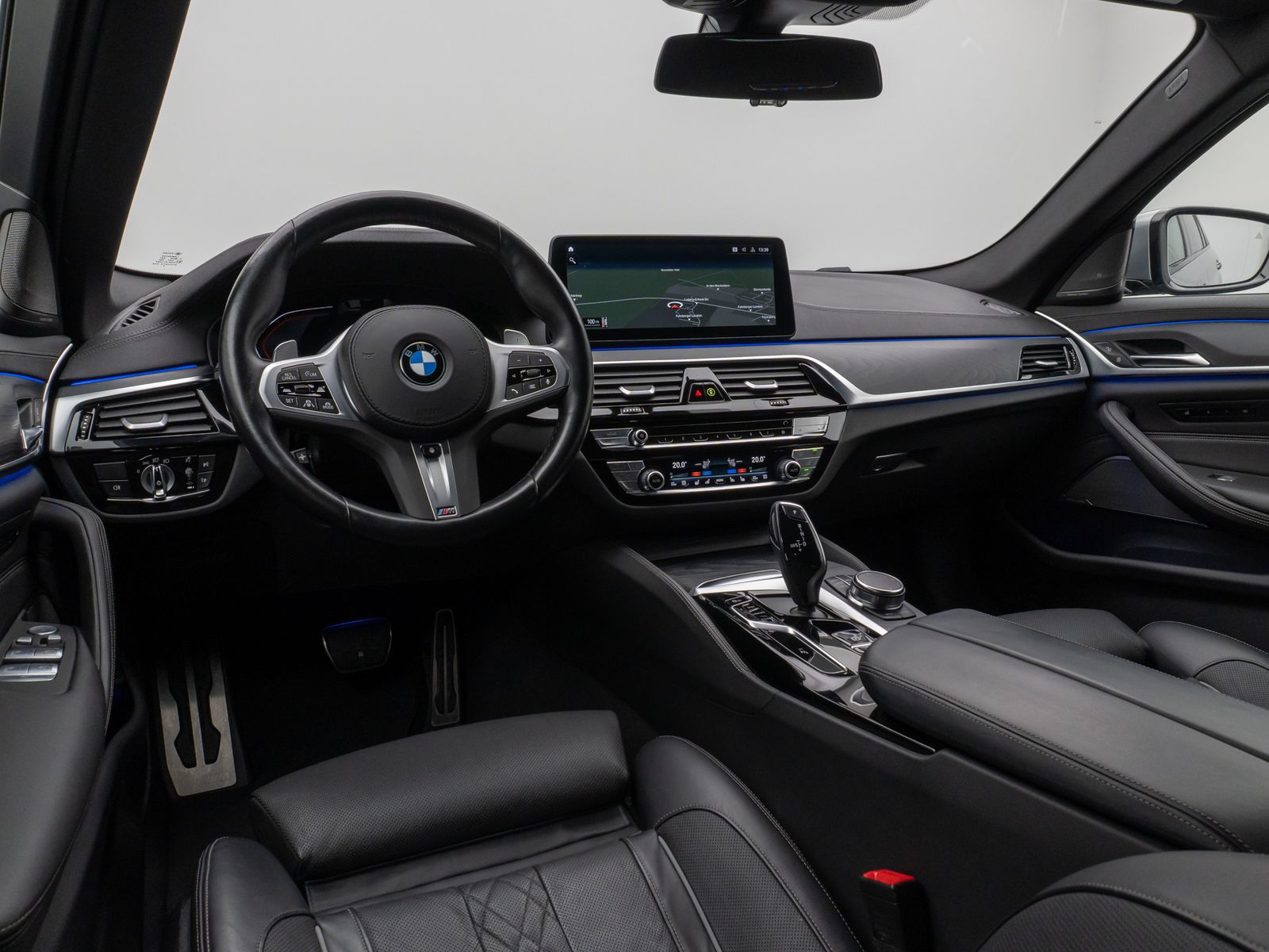 Fahrzeugabbildung BMW 540d xD M Sport Pro Laser Kamera HUD DAB H/K 20"