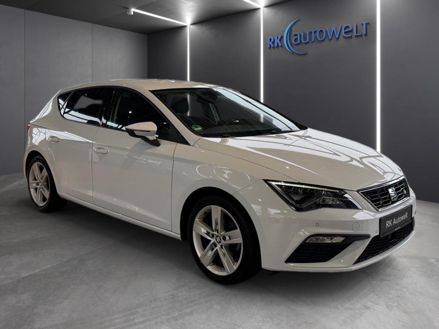Seat Leon FR 2.0 TDI LED Navi DAB AHK 2xPDC Kamera