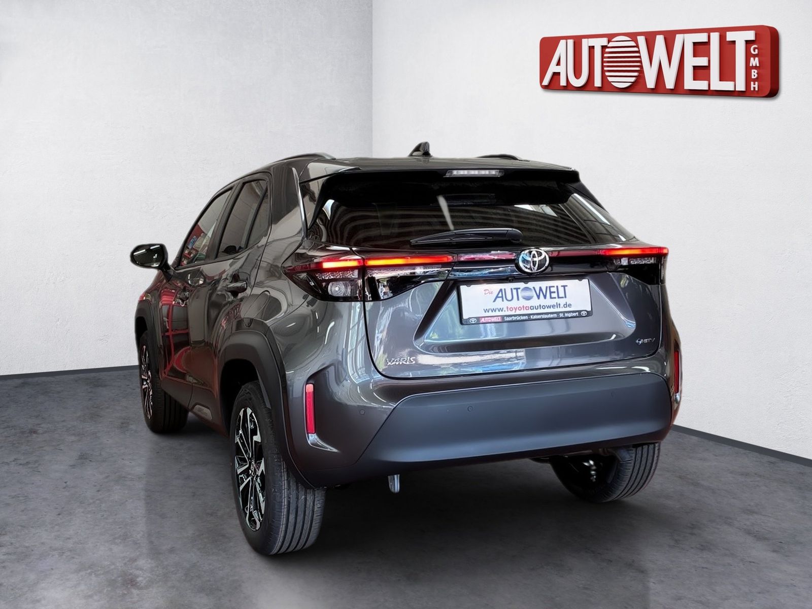Fahrzeugabbildung Toyota Yaris Cross 1.5 Teamplayer +Wi-P.+Safety Paket
