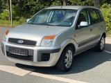 Ford Fusion - Ford Fusion: For