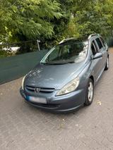 Peugeot 307 SW, 2.0HDI (7 Sitzer) - Peugeot 307 aus 2005: SW