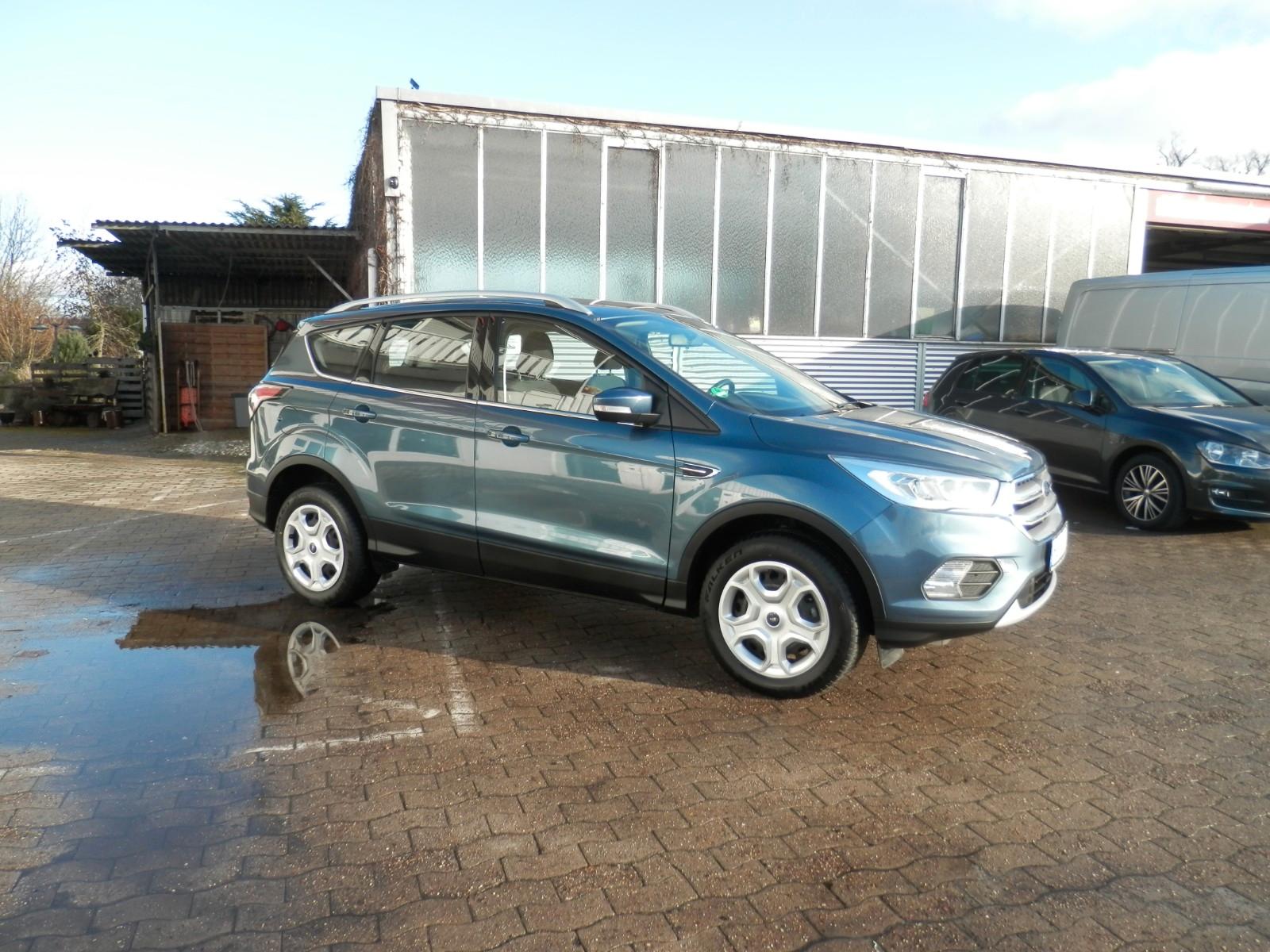 Ford Kuga Cool & Connect