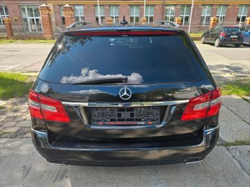 Mercedes E 250 - 3