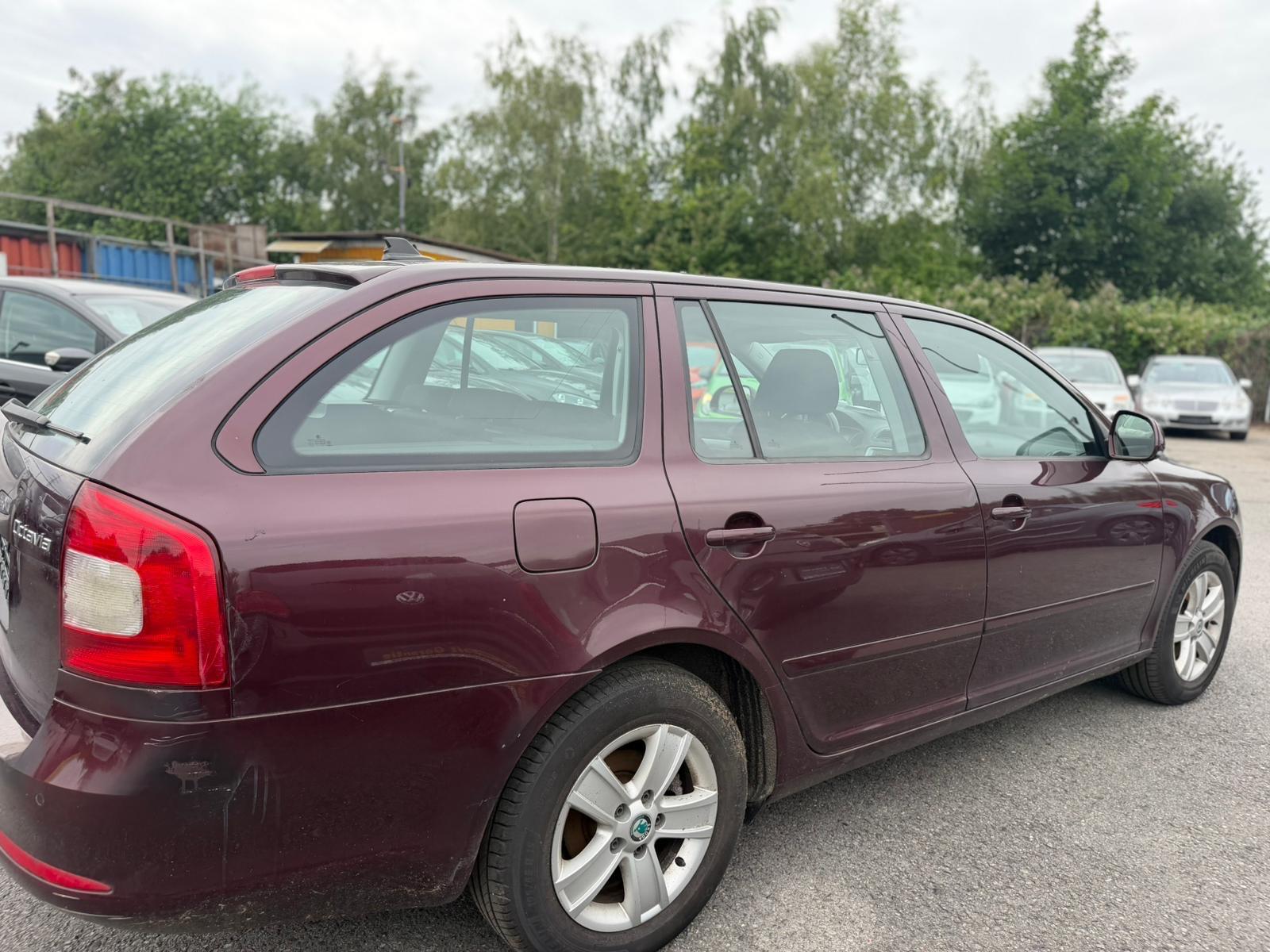 Skoda Octavia 2011 — photo 5