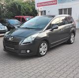 Peugeot 5008 Family.  Automatikgetriebe  Neue Tüv - gebrauchte Peugeot 5008 aus dem Jahr 2011