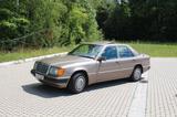 Mercedes-Benz Mercedes W 124 - 200 E mit Historyzulassung - gebrauchte Mercedes-Benz E 200 aus dem Jahr 1990
