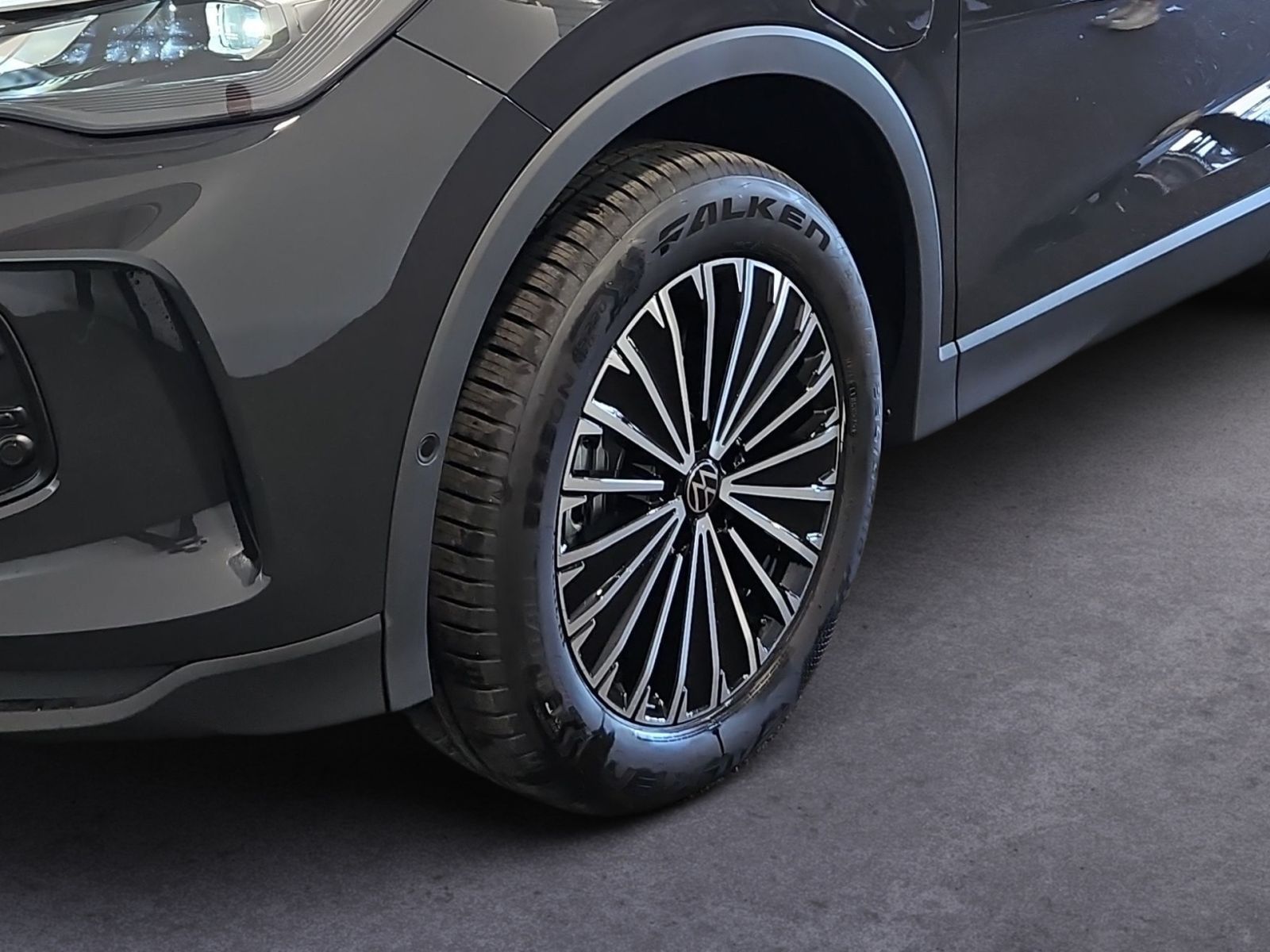 Volkswagen Tiguan - Bild 9