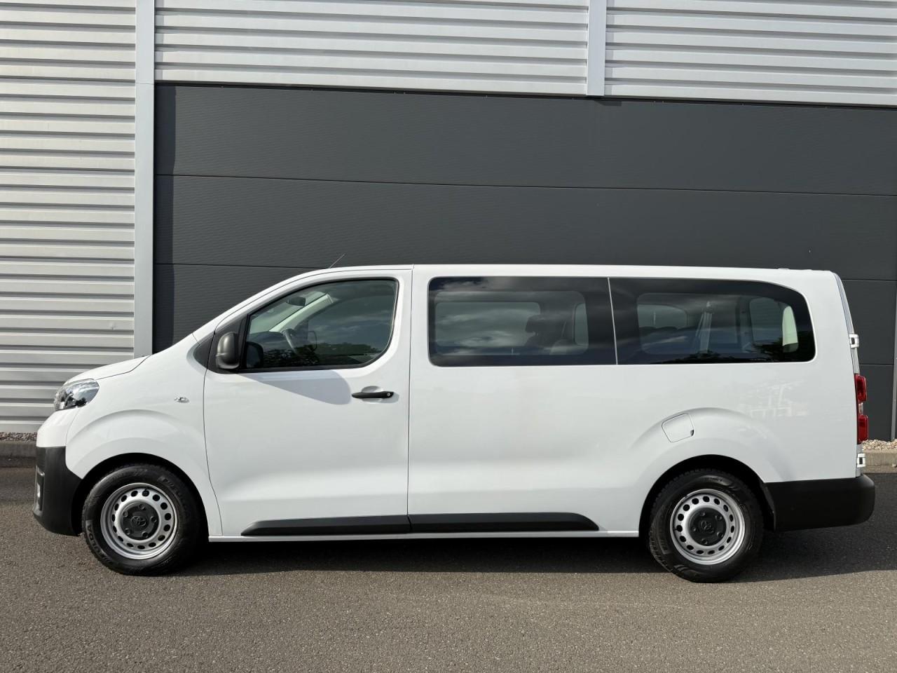 Toyota Proace 2.0 L2 Kombi Comfort NAVI PDC MFL 9SITZER