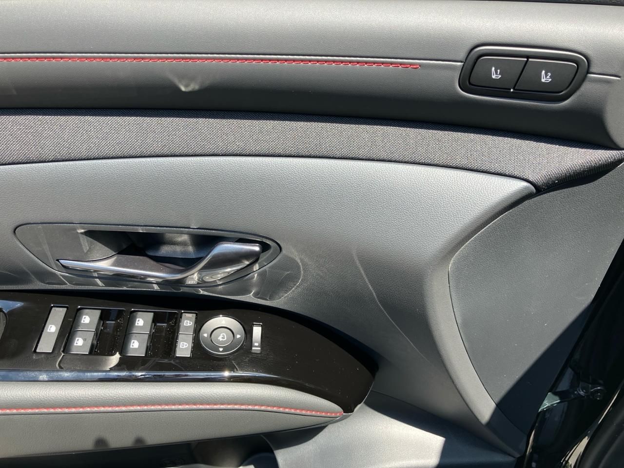 Fahrzeugabbildung Hyundai Tucson 1.6 T-GDI N Line X 4WD *MATRIX-LED*NAVI*
