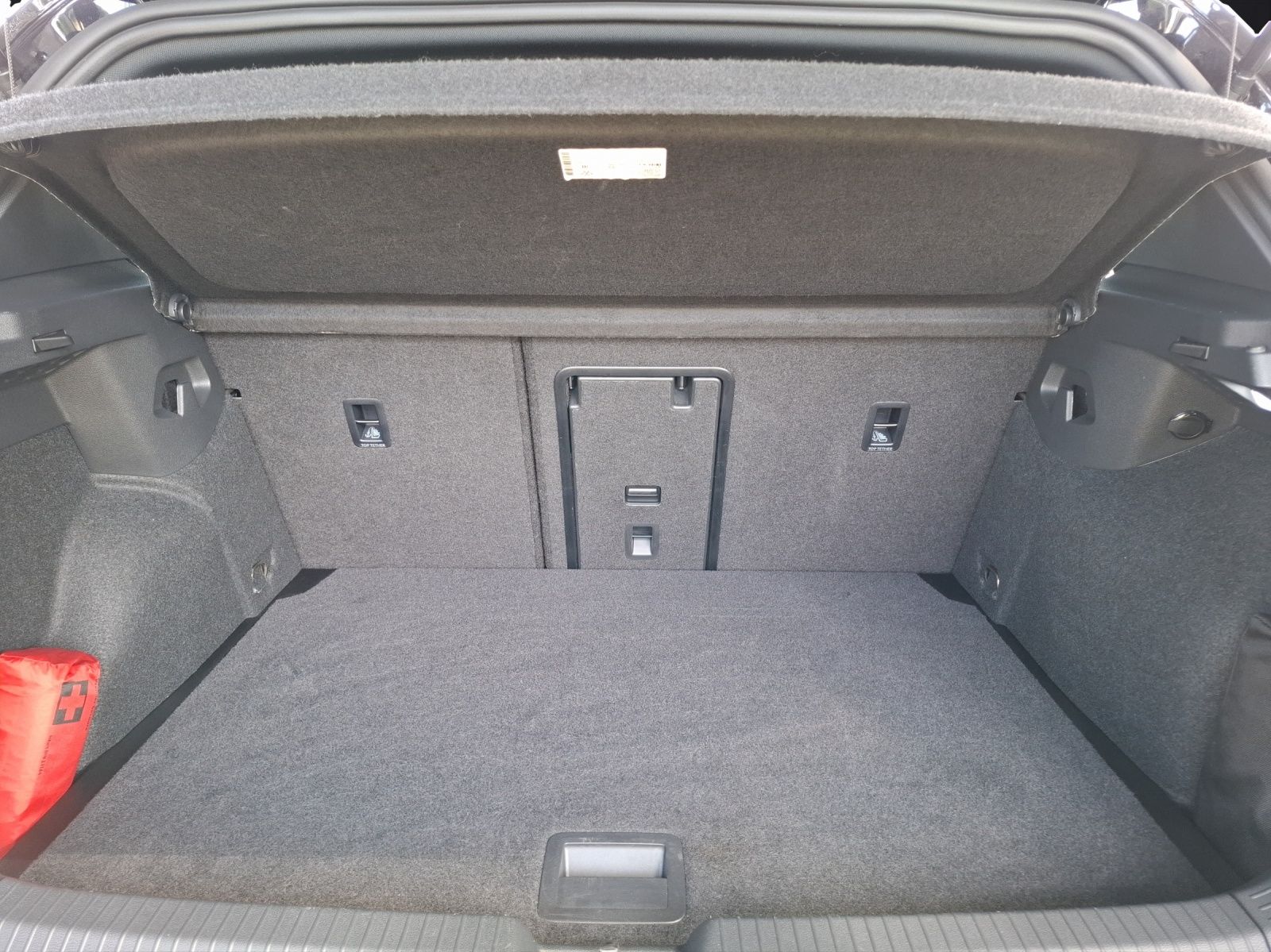 Fahrzeugabbildung Volkswagen Golf VIII GTI DSG Matrix Navi AID HUD Pano ACC R