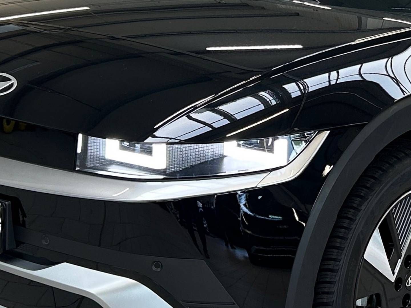 Fahrzeugabbildung Hyundai IONIQ 5 84 kWh (325 PS) 4WD TECHNIQ-Paket