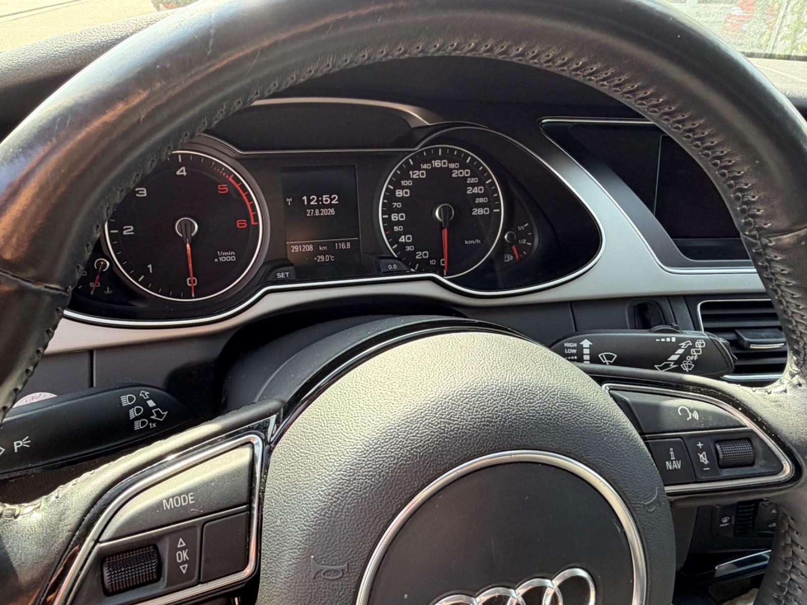 Audi A4 2012 — photo 11