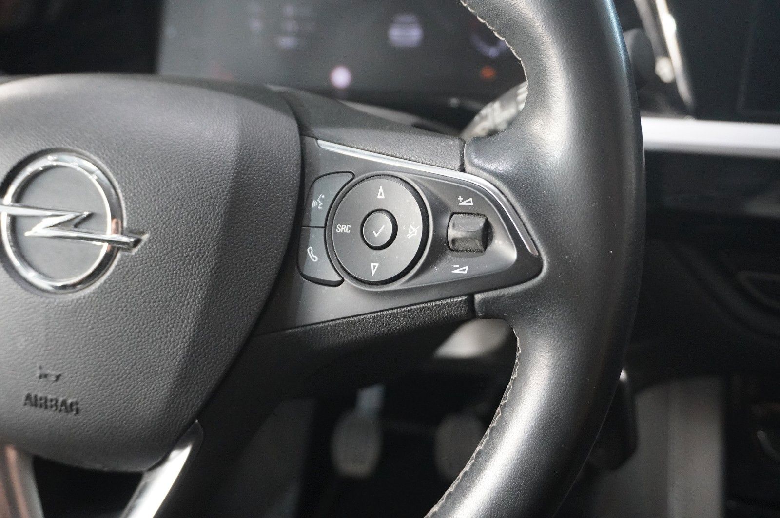 Fahrzeugabbildung Opel Grandland (X) 1.2T GS SPORT NAVI/LED/KAMERA/DAB+