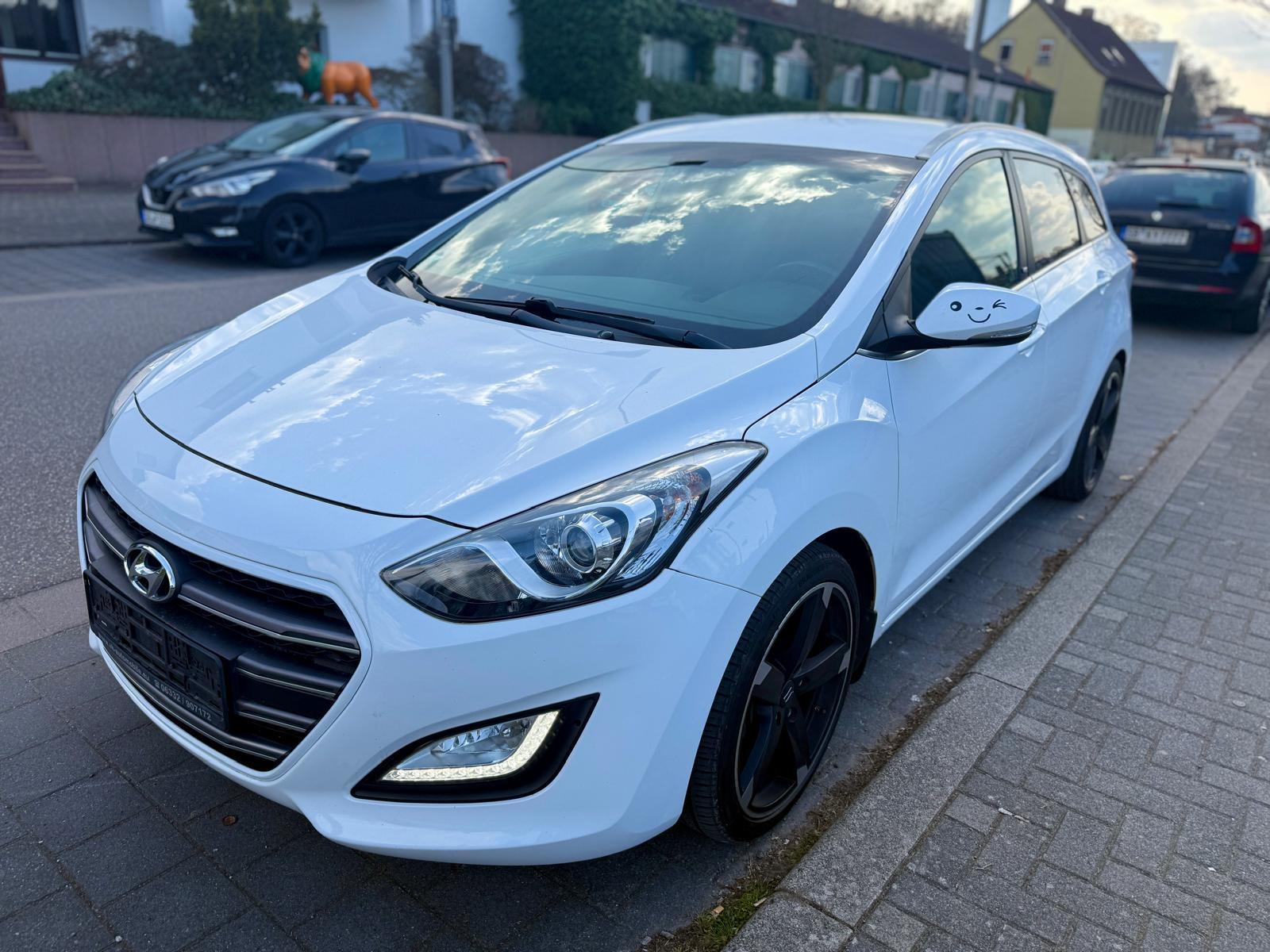 Hyundai i30 cw blue Trend
