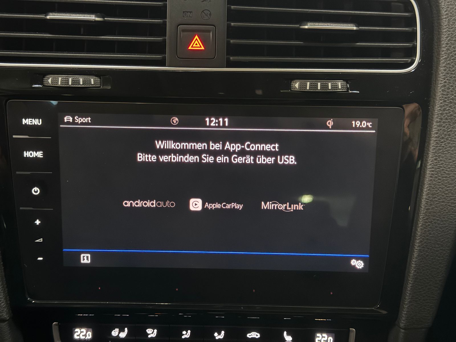 Fahrzeugabbildung Volkswagen Golf VARIANT 2.0 TDI DSG R-LINE SPORTPAKET VOLL