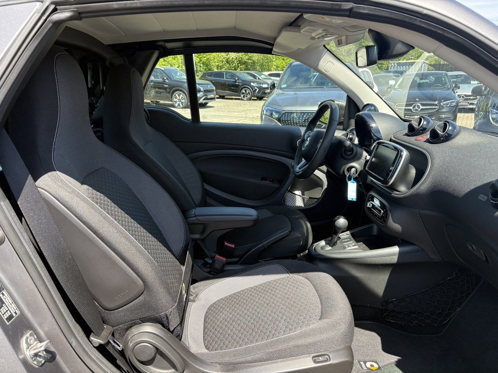Fahrzeugabbildung Smart EQ CABRIO*EXCLUSIVE*22kW*ALLWETTER*WINTER-PAKET