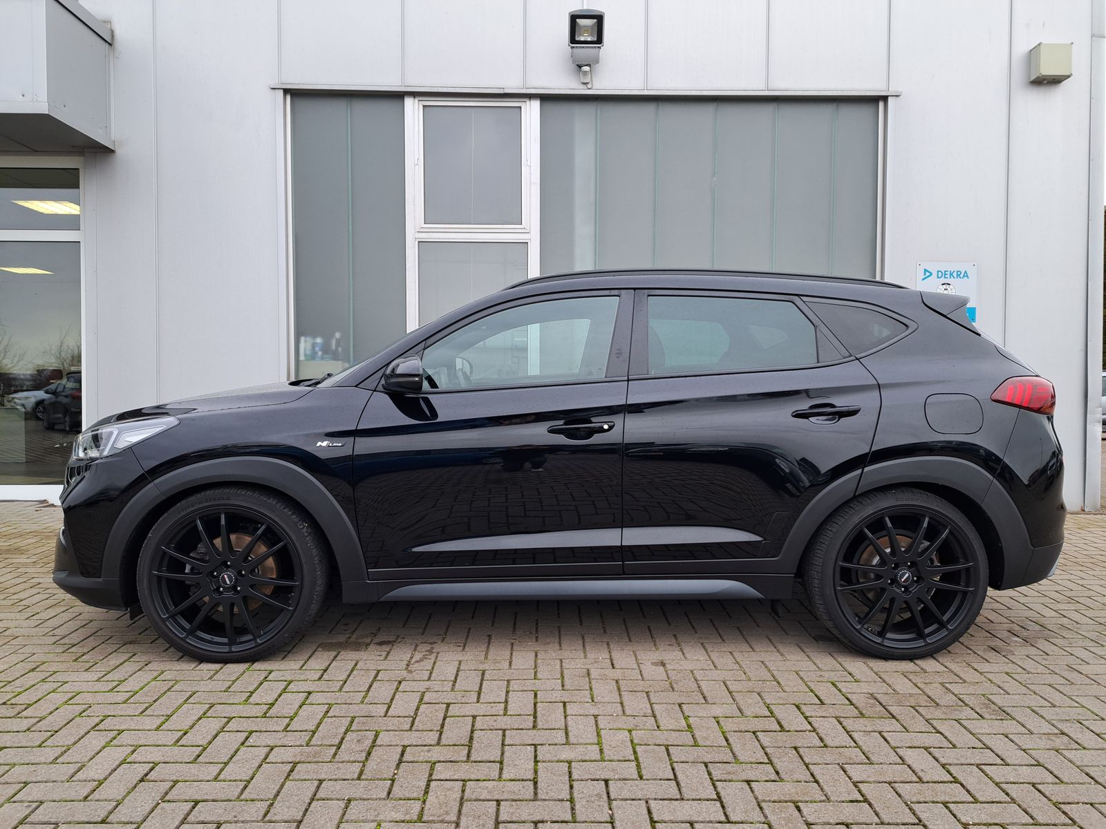 Fahrzeugabbildung Hyundai Tucson N Line ALLRAD AUTOMATIK LED NAVI ALU-21"